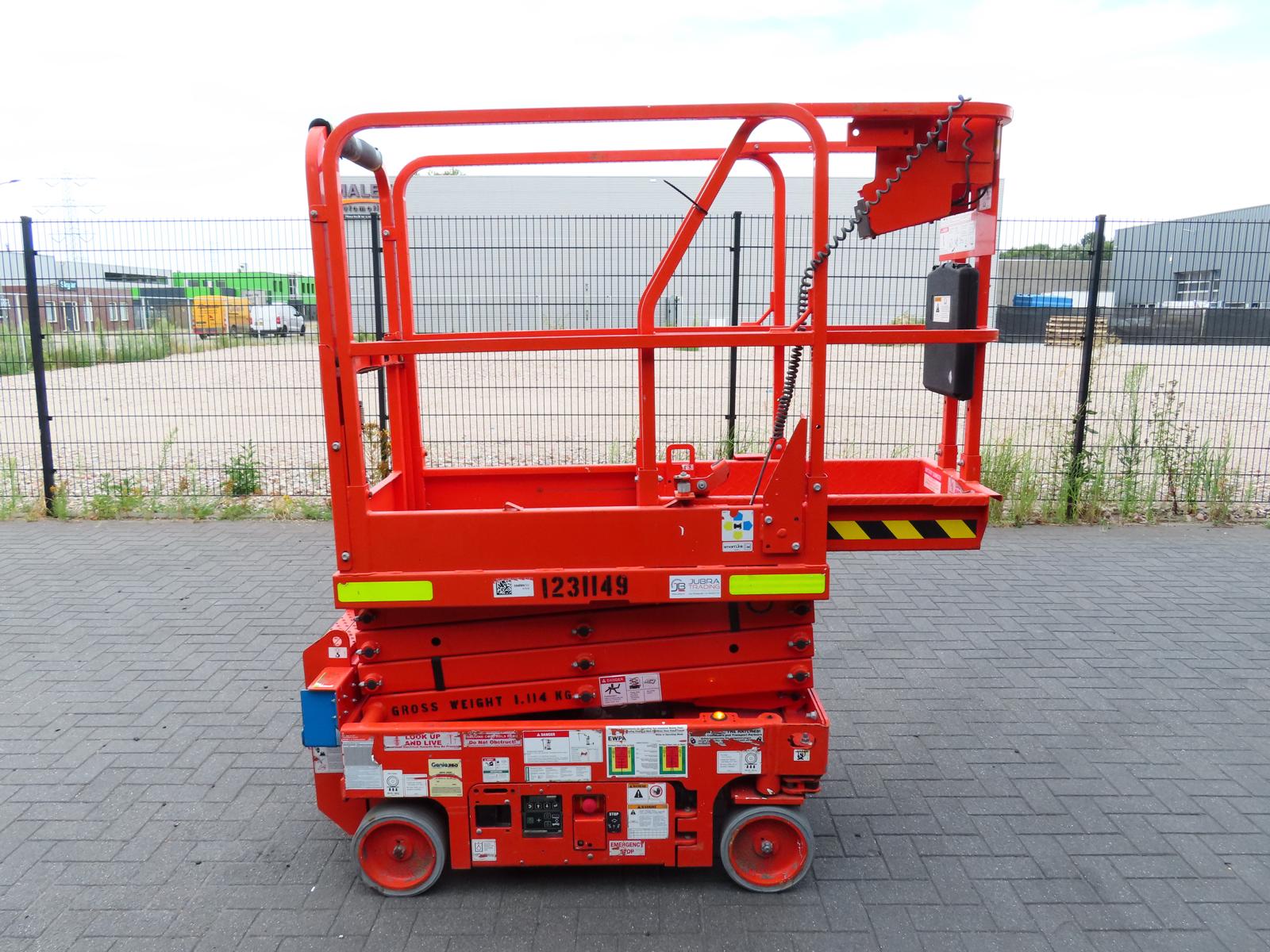 Genie GS-1330 M — platform uitgeschoven